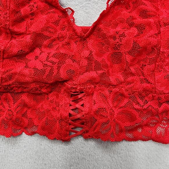 Victoria's Secret Bra Womens M Red Lace Criss Cross Detail Bralette Lined Sexy - Picture 2 of 10